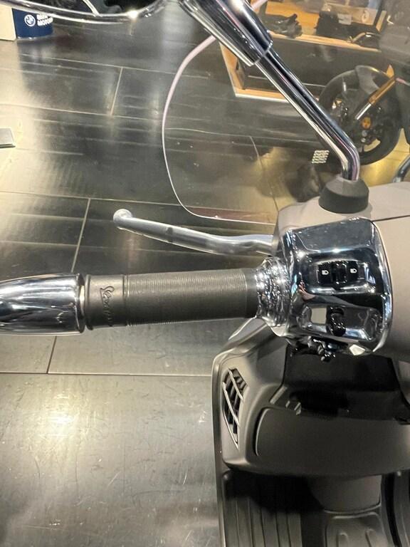 VESPA GTS 300