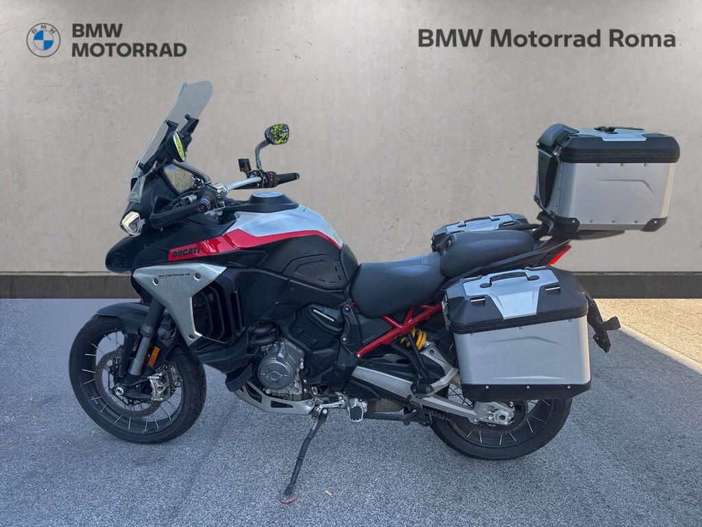 MULTISTRADA V4