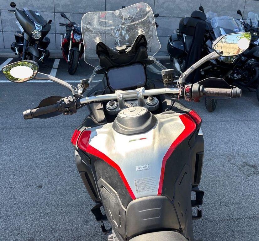 MULTISTRADA V4