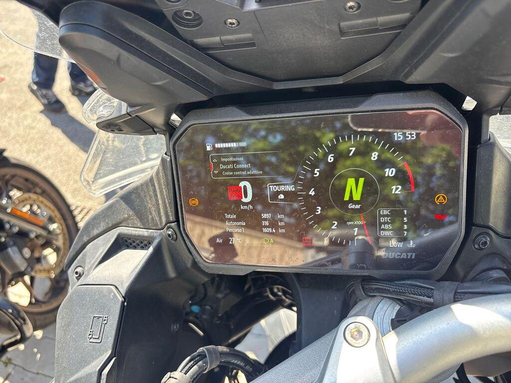 MULTISTRADA V4