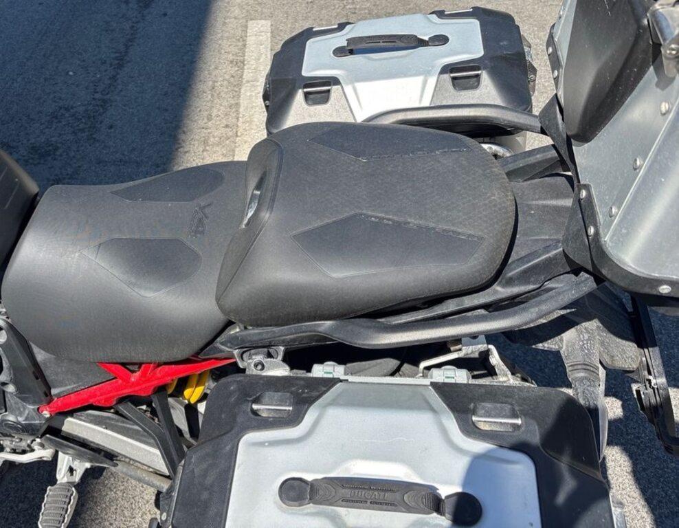 MULTISTRADA V4