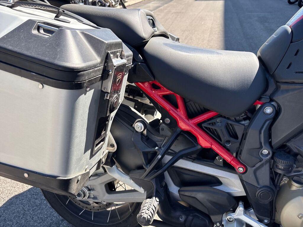 MULTISTRADA V4