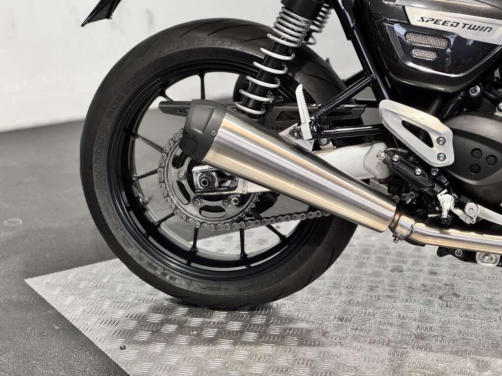 SPEED TWIN 1200