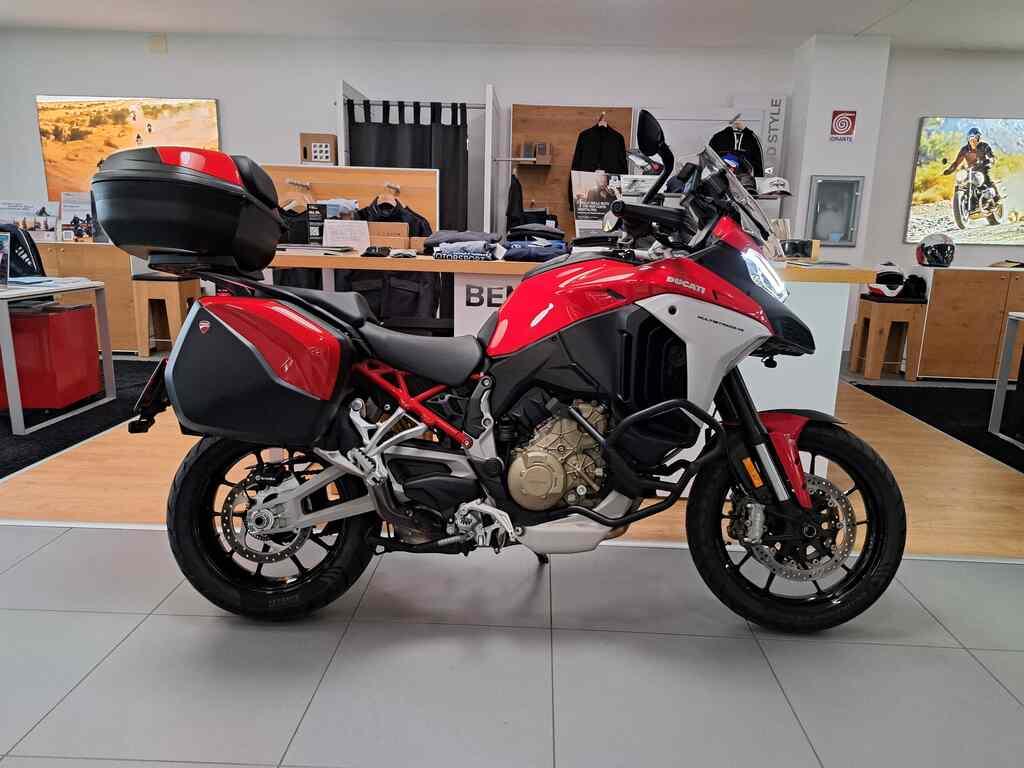 MULTISTRADA V4