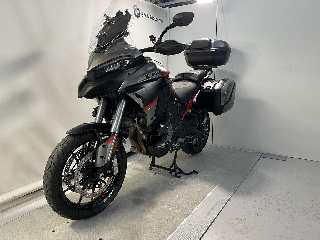 MULTISTRADA V4