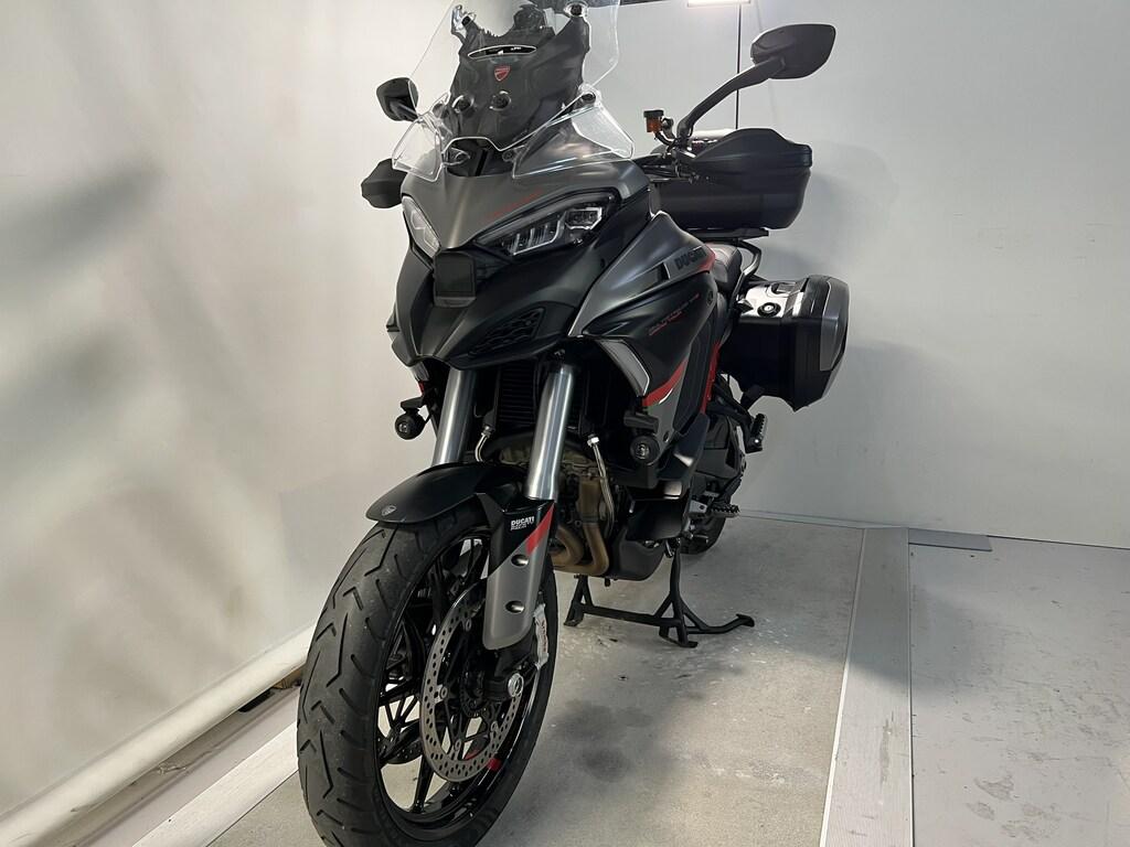 MULTISTRADA V4