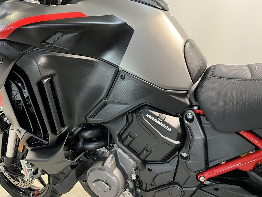 MULTISTRADA V4