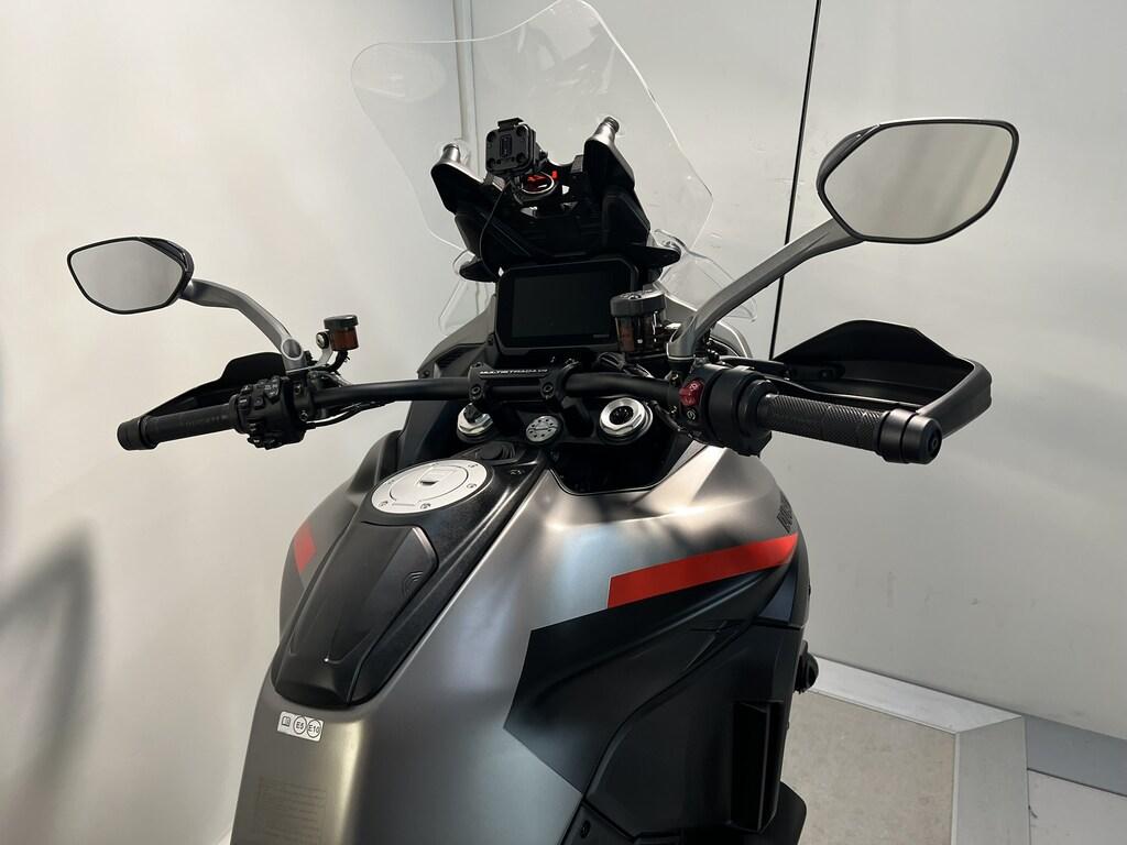 MULTISTRADA V4