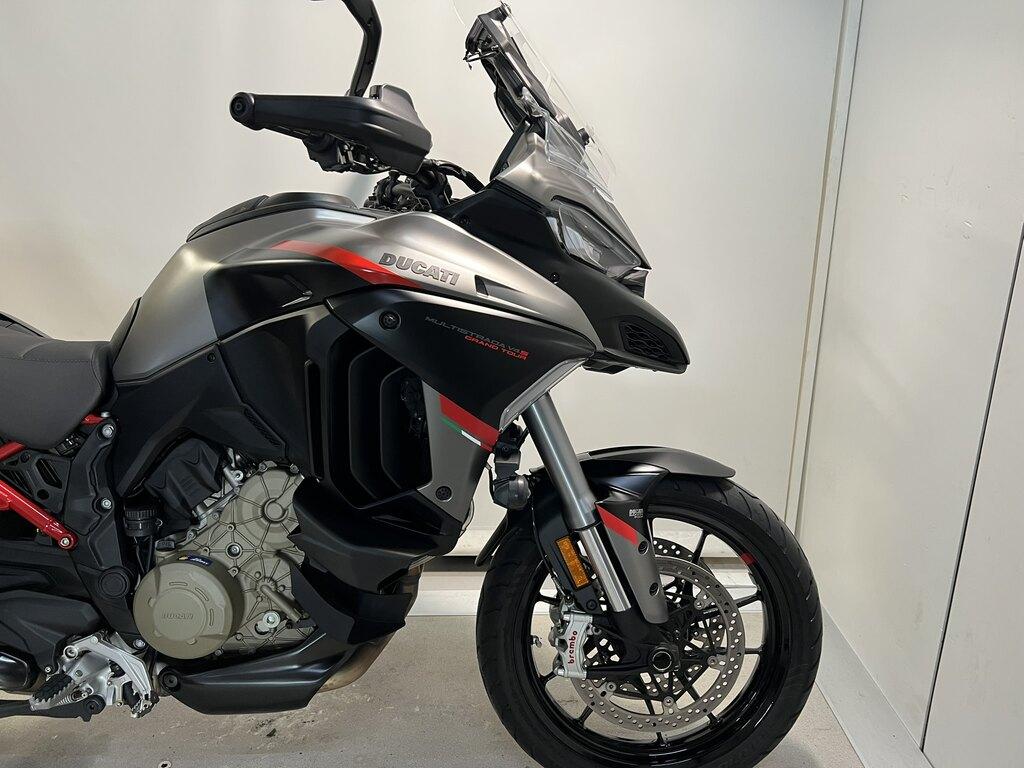 MULTISTRADA V4