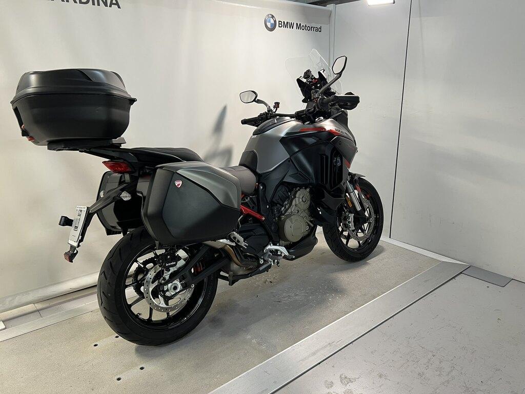 MULTISTRADA V4