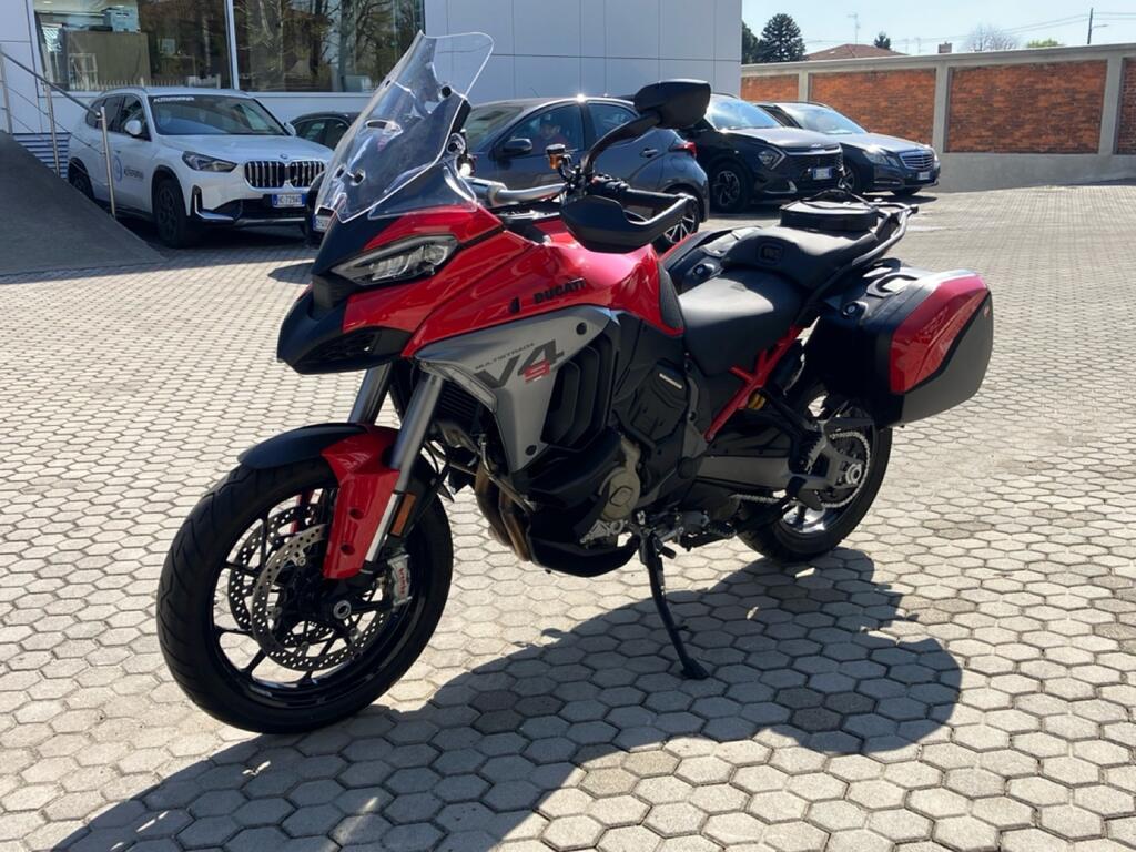 MULTISTRADA V4
