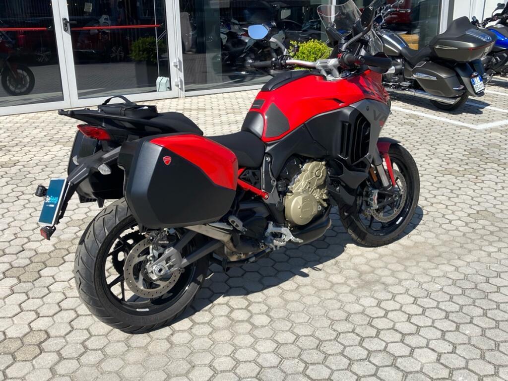 MULTISTRADA V4