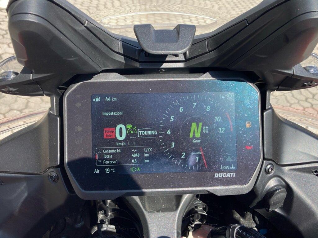 MULTISTRADA V4