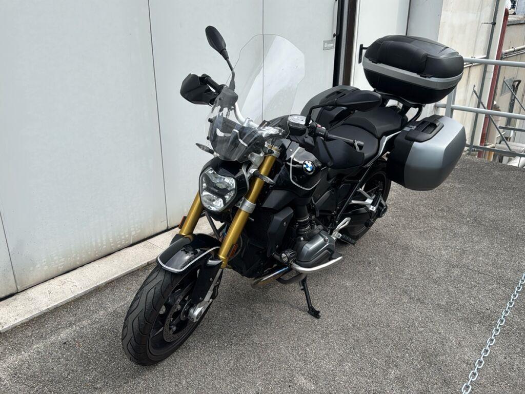 R 1200 R
