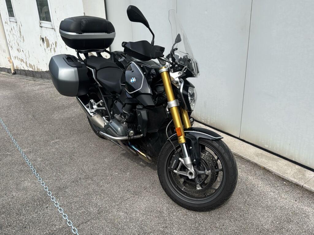R 1200 R
