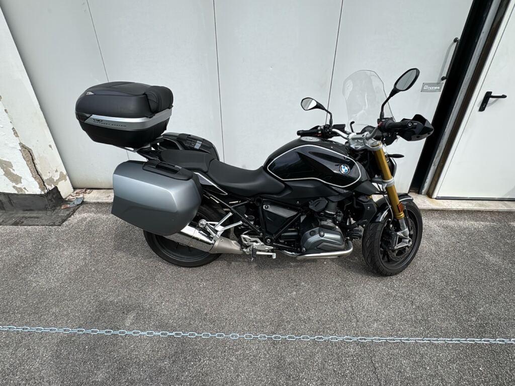 R 1200 R