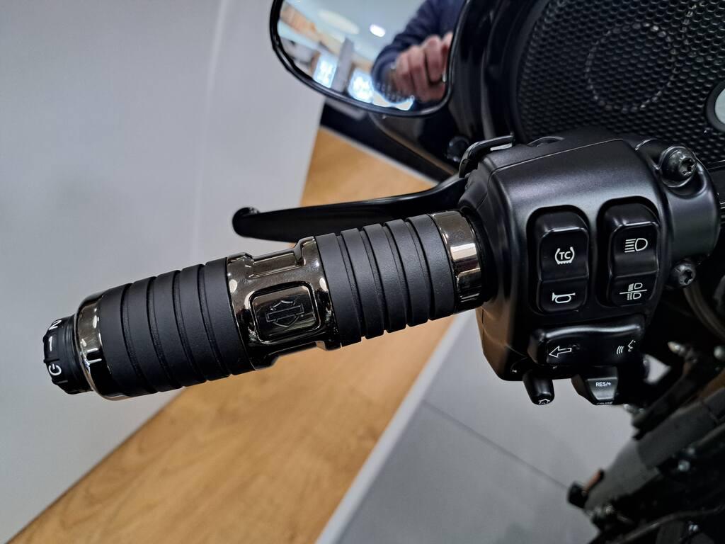 CVO 1923 STREET GLIDE