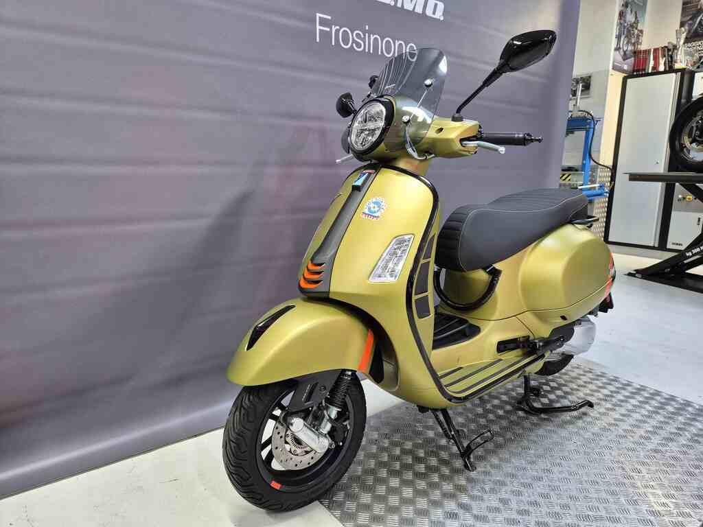 VESPA GTS 300