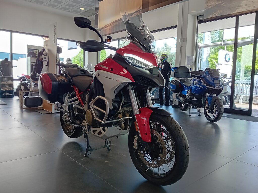 MULTISTRADA V4