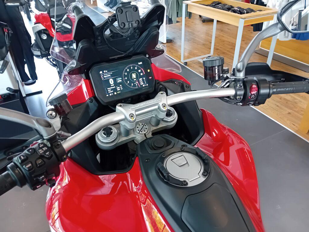 MULTISTRADA V4