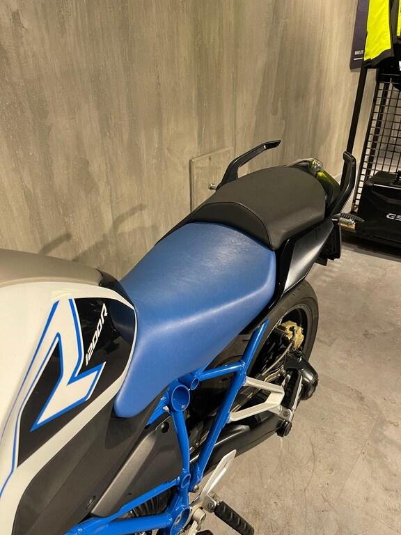 R 1200 R
