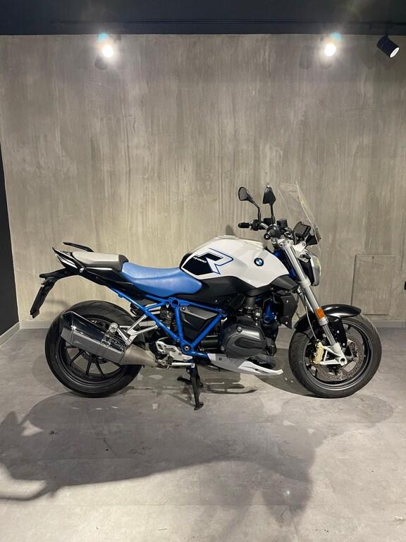 R 1200 R