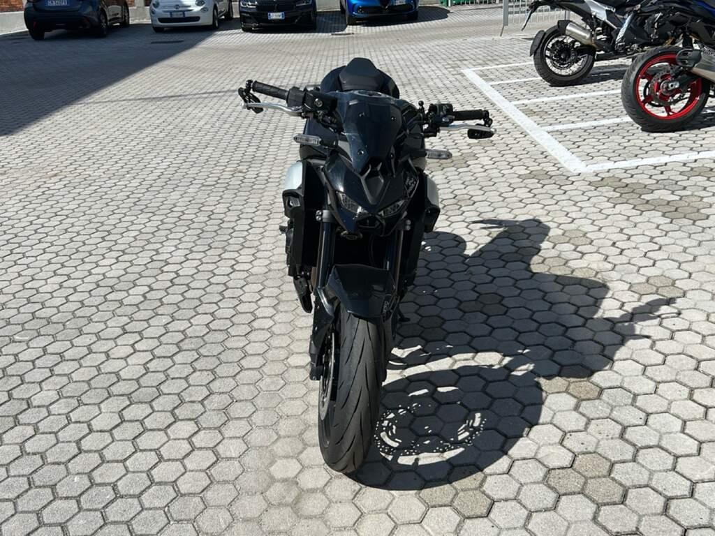 Z 900