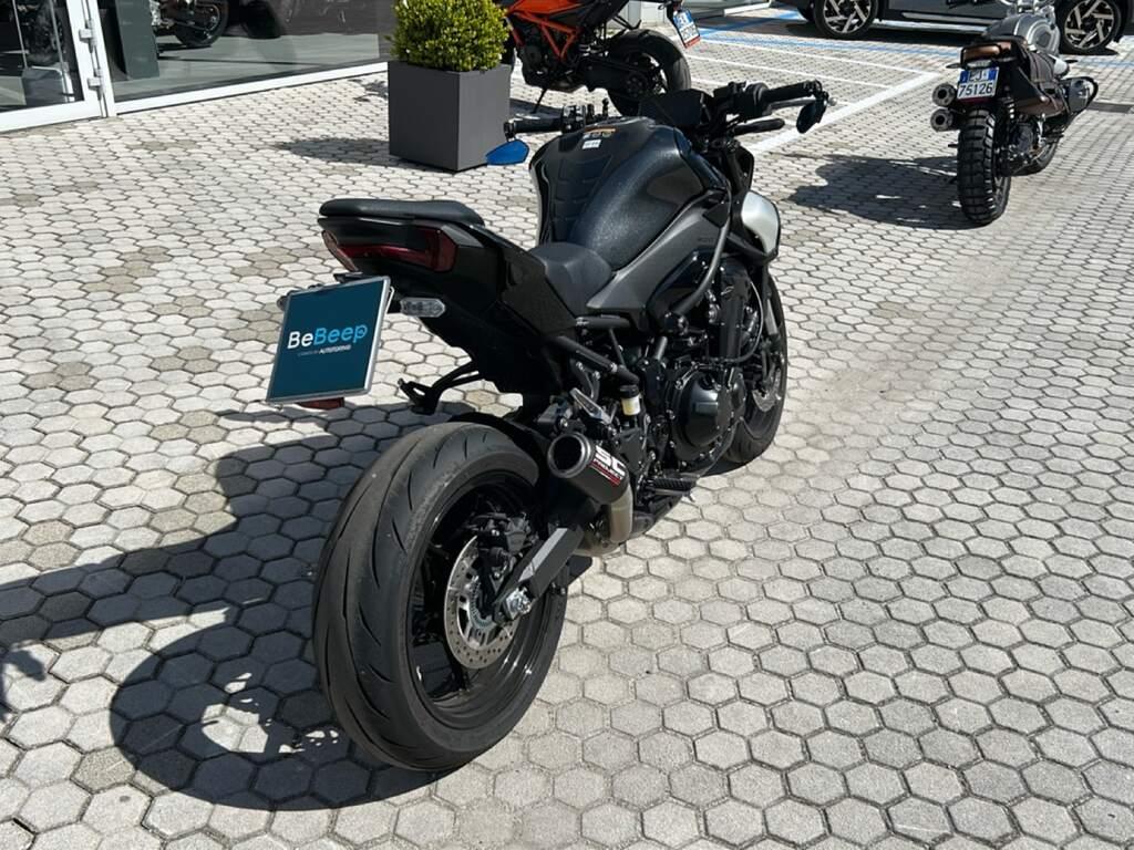 Z 900