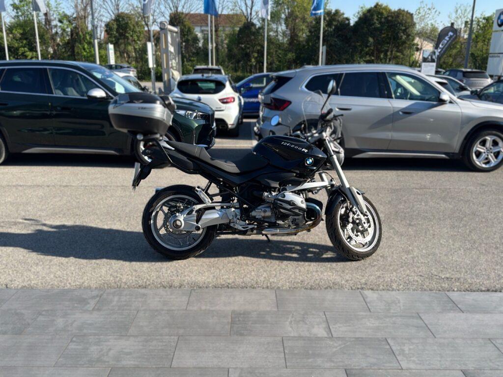 R 1200 R