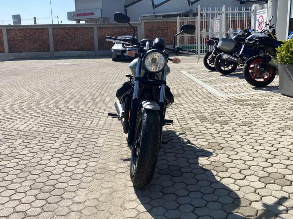 V9 850