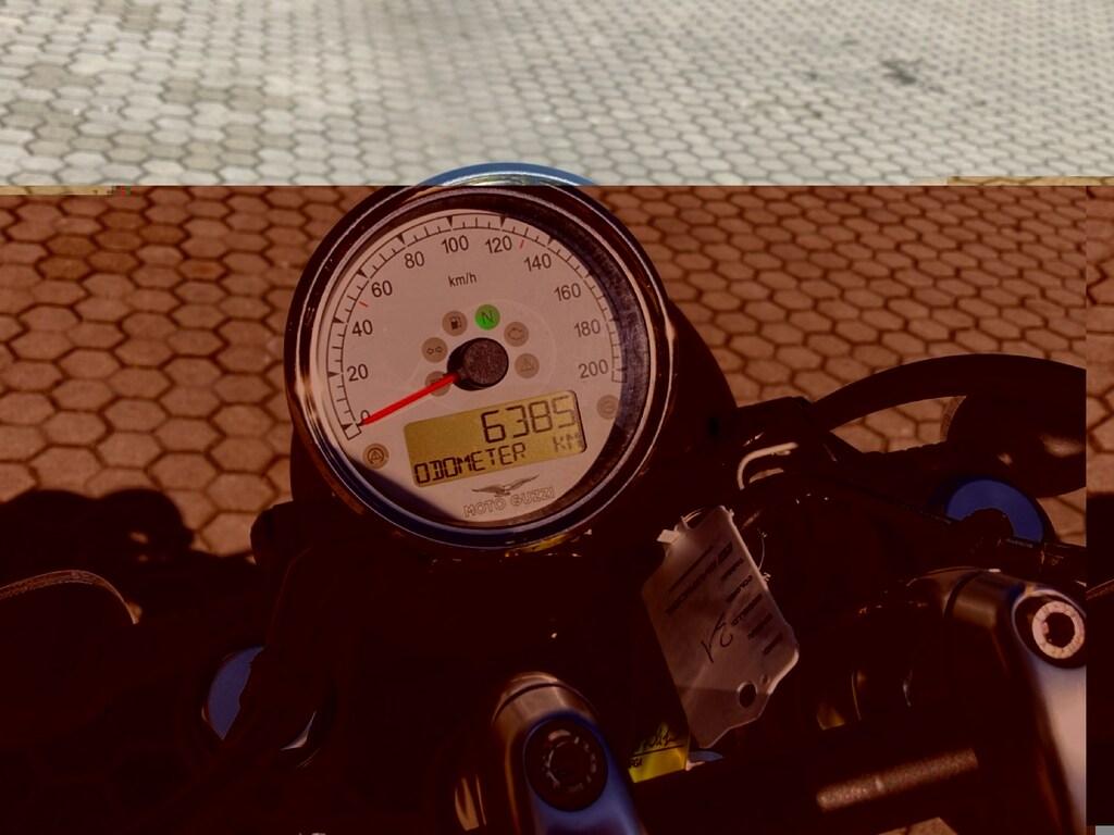 V9 850