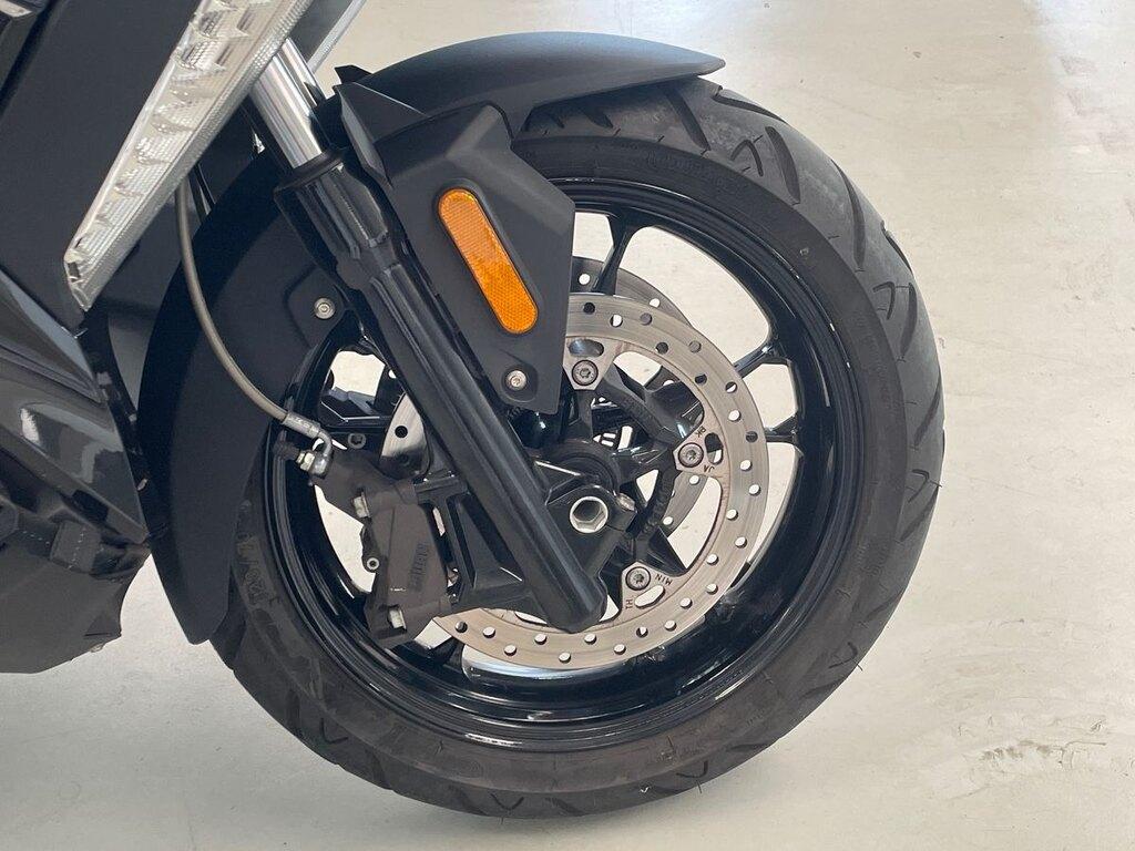 C 400 X