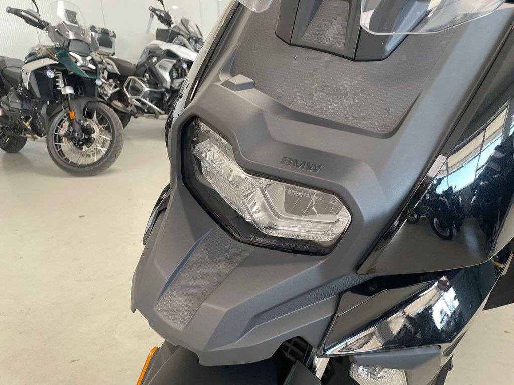 C 400 X