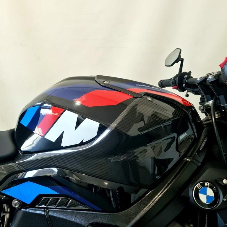 M 1000 R