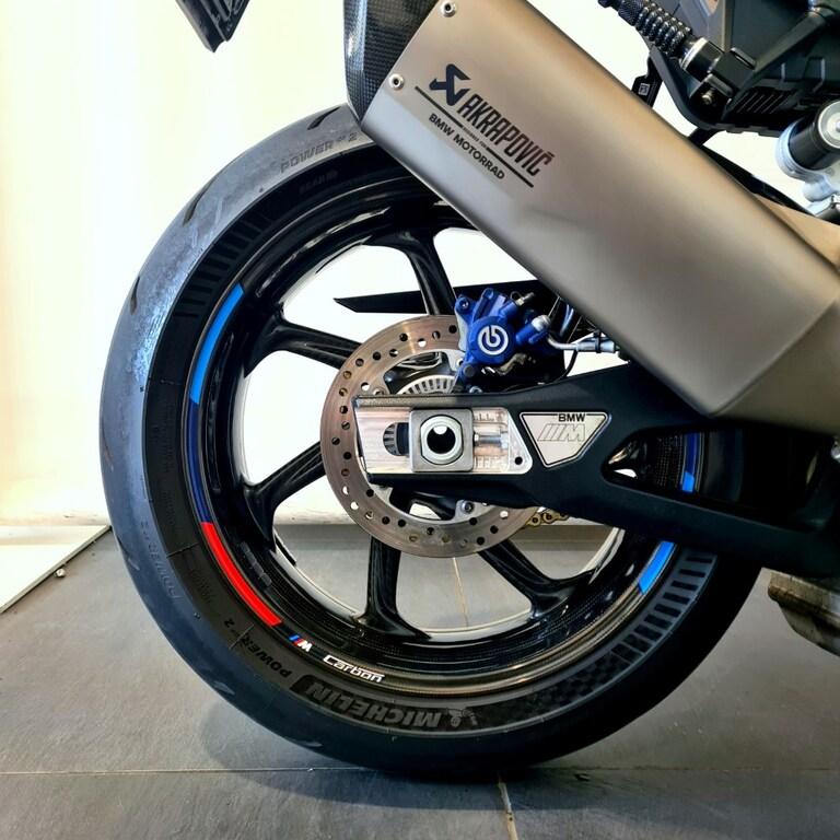 M 1000 R