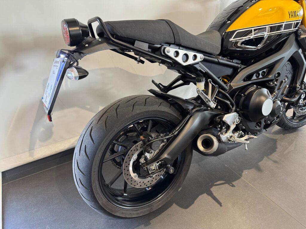 XSR 900