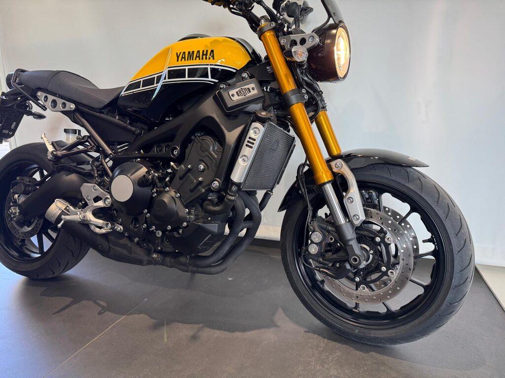 XSR 900