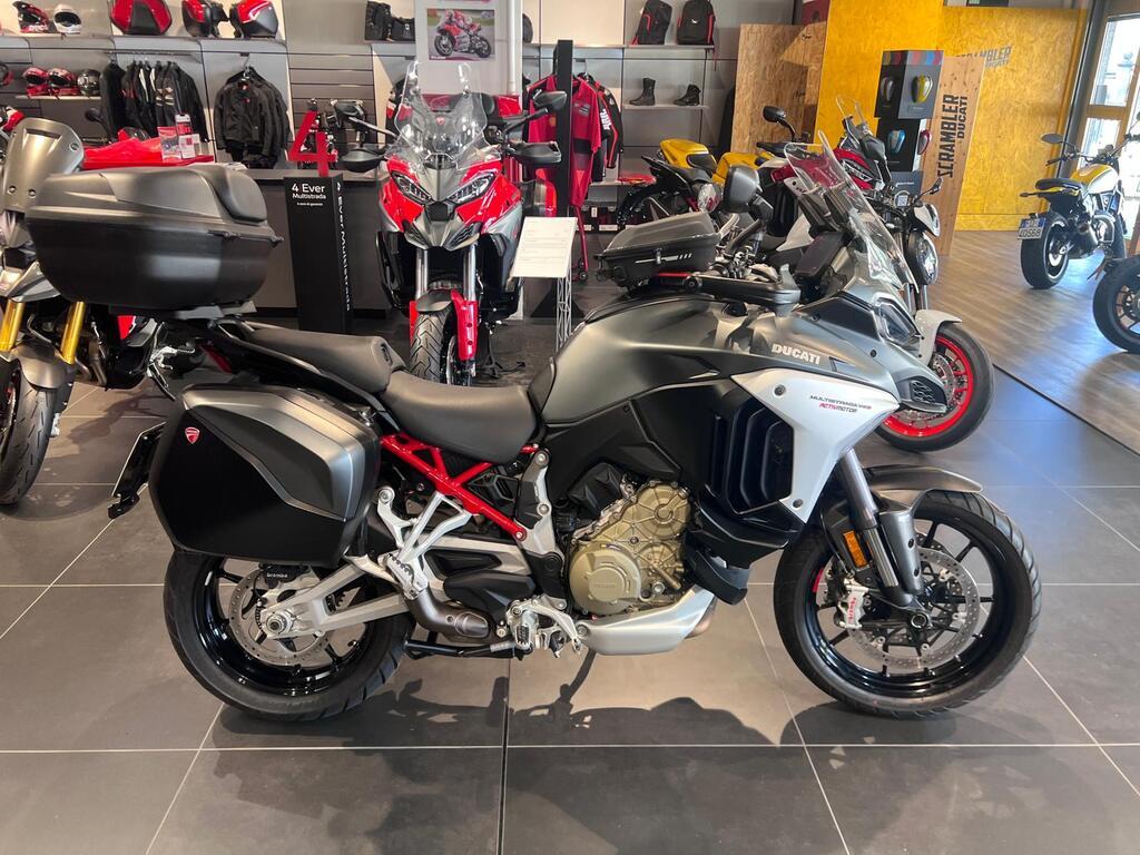 MULTISTRADA V4