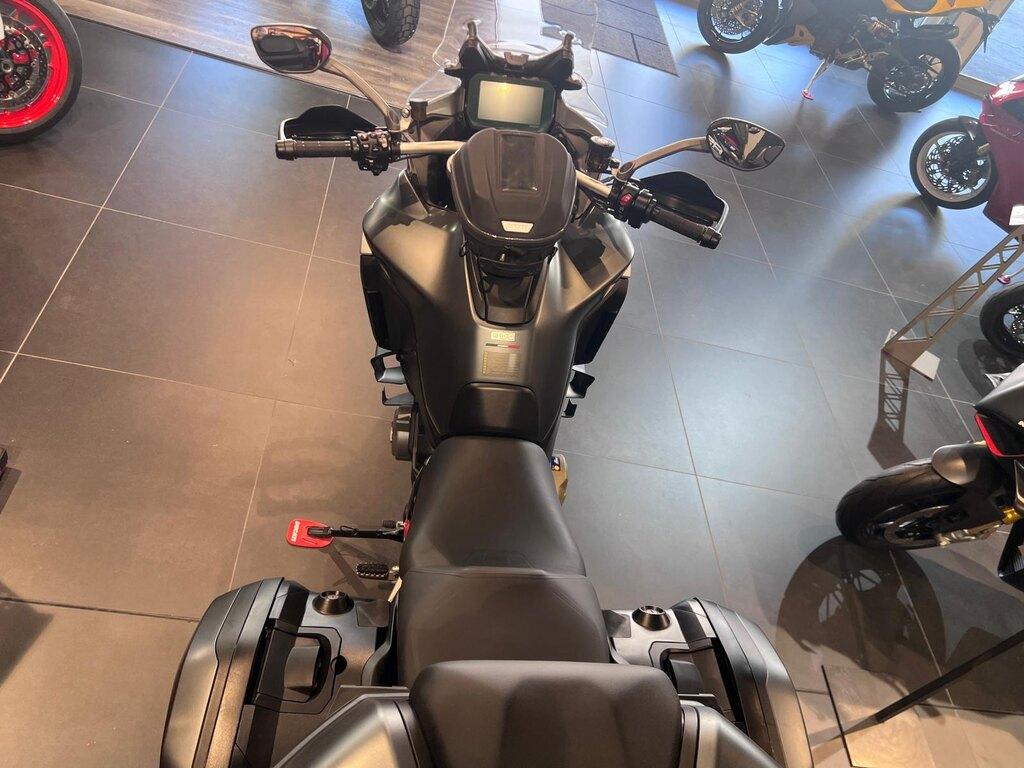 MULTISTRADA V4