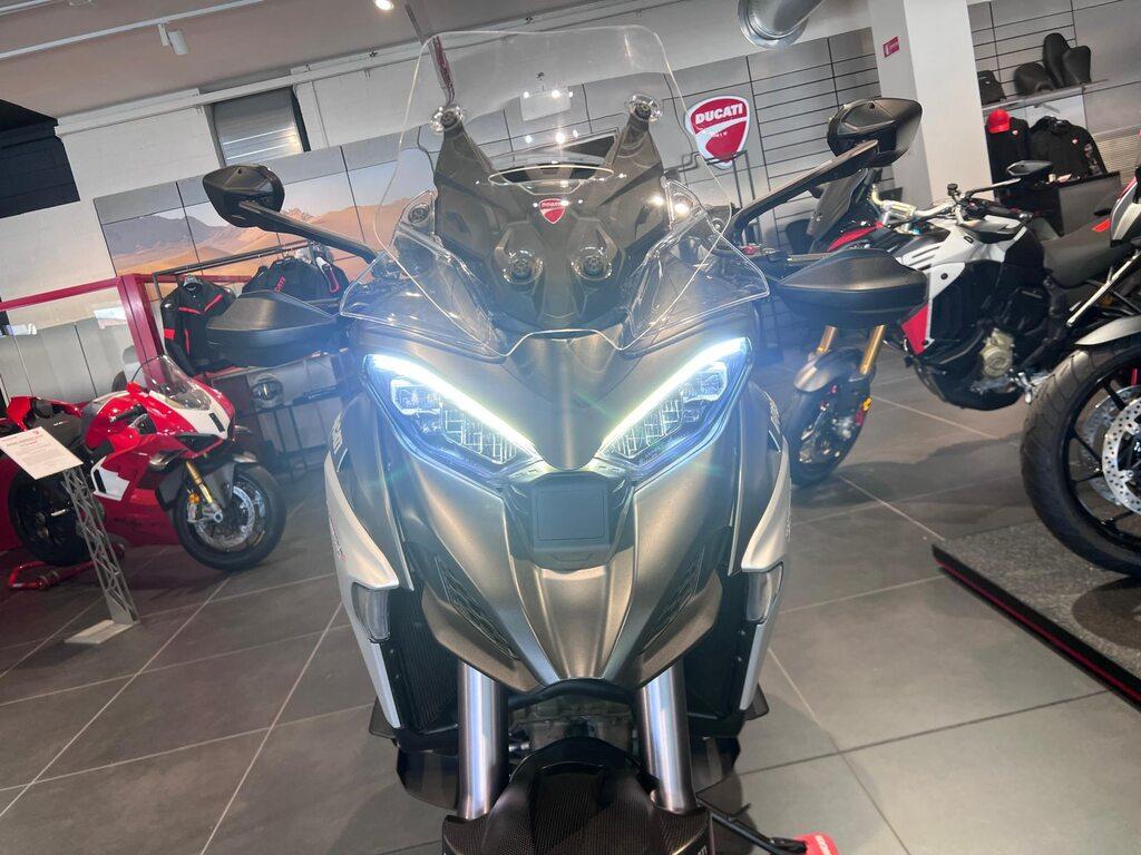 MULTISTRADA V4