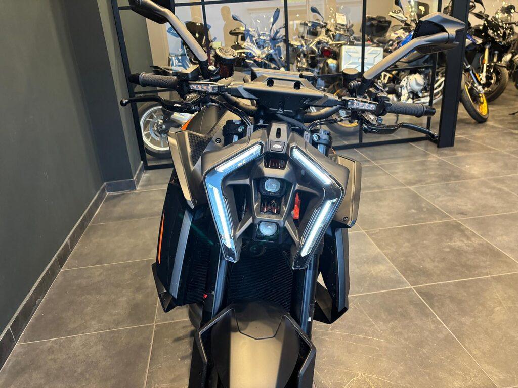 1390 SUPER DUKE