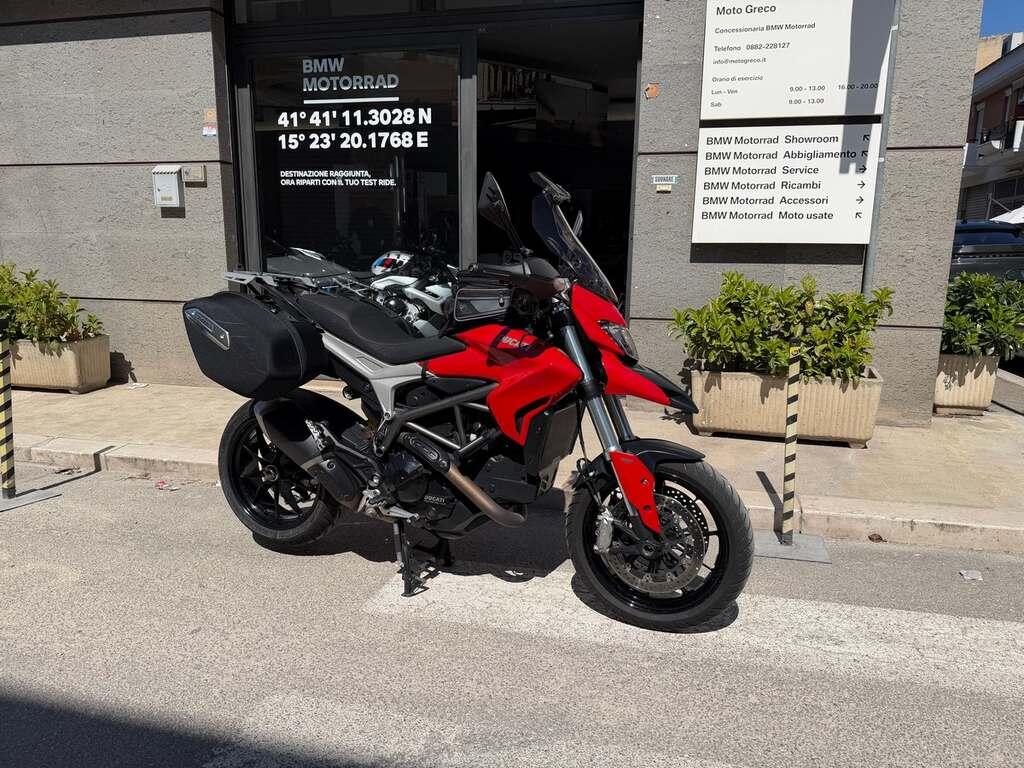 HYPERMOTARD 821