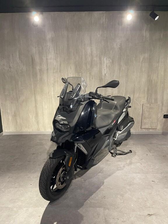 C 400 X