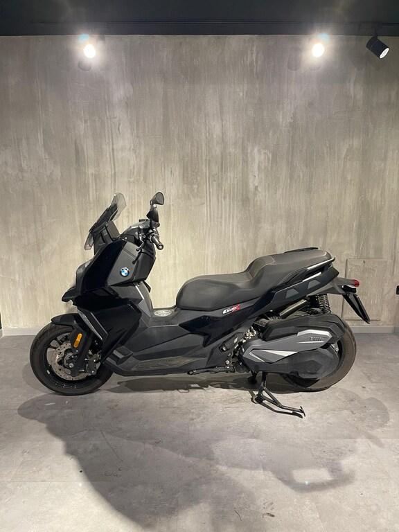 C 400 X