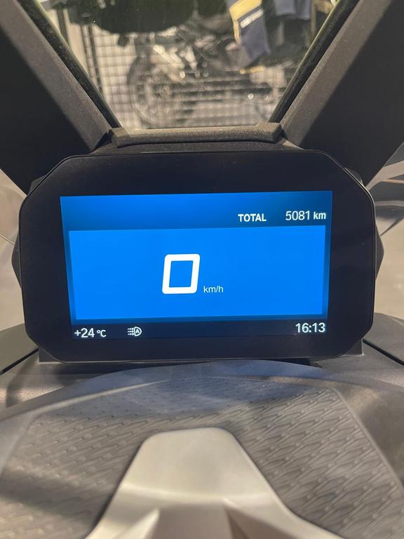 C 400 X