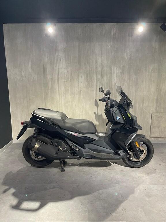 C 400 X