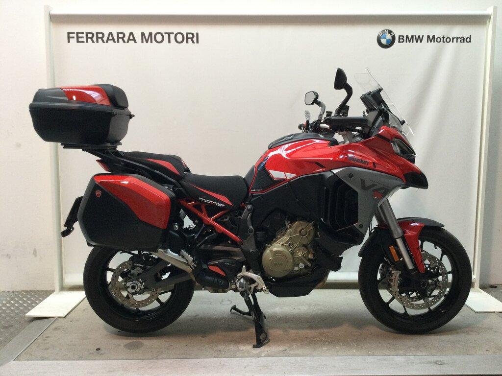 MULTISTRADA V4