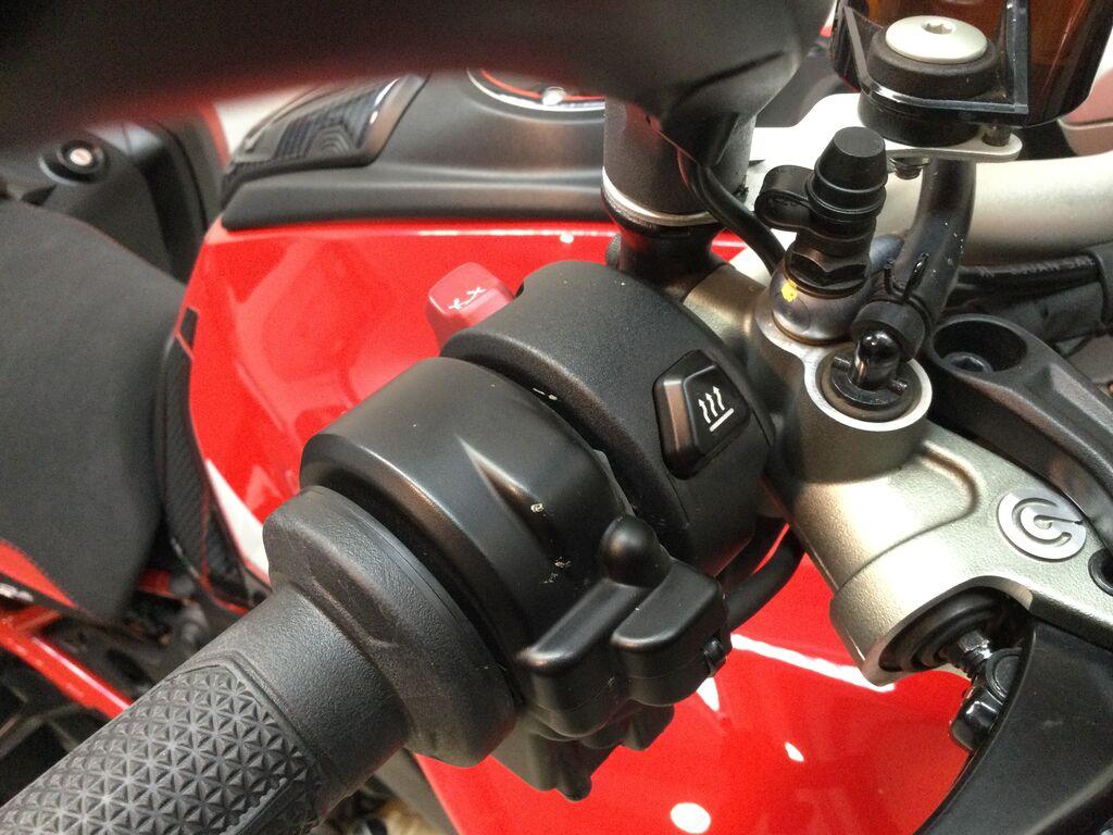 MULTISTRADA V4