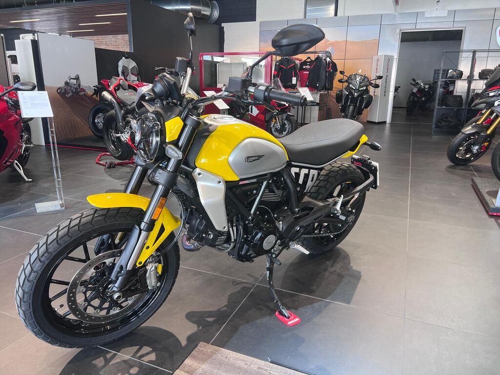 SCRAMBLER 800