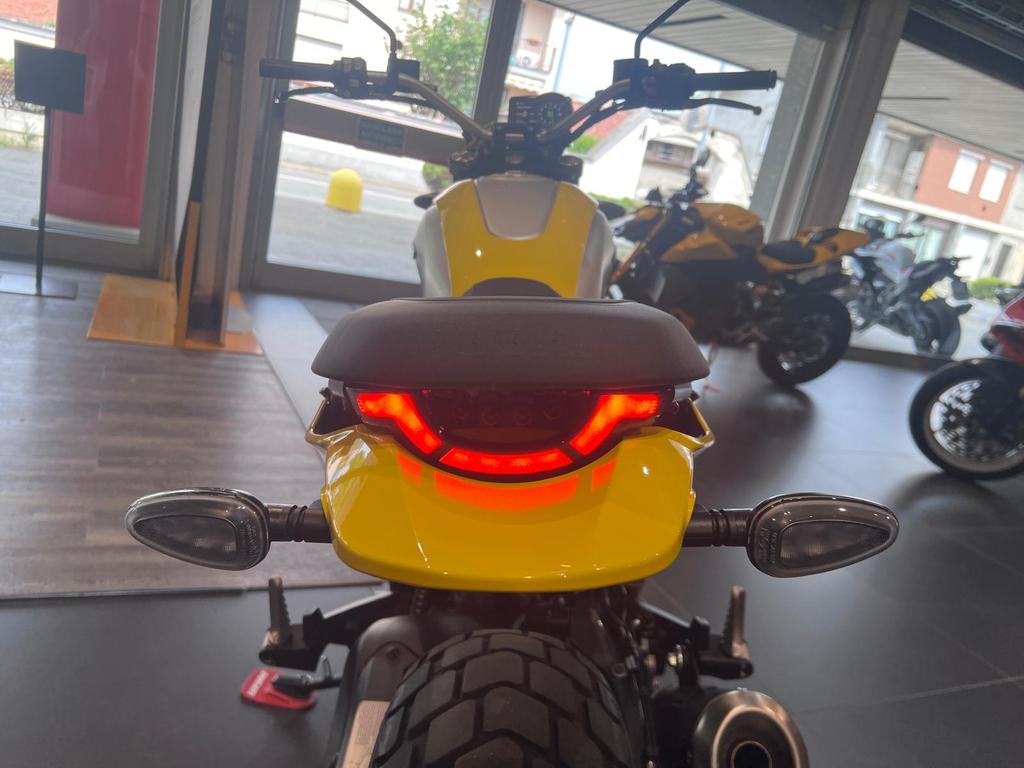 SCRAMBLER 800